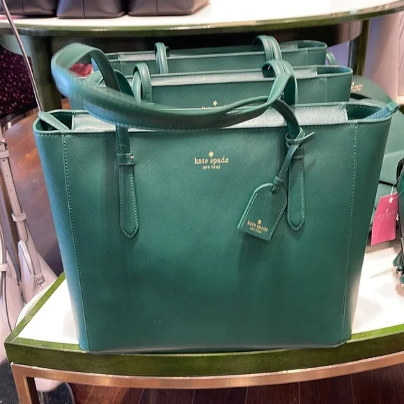 Kate Spade Schuyler Medium Tote
Deep Jade - Picture 4 of 16